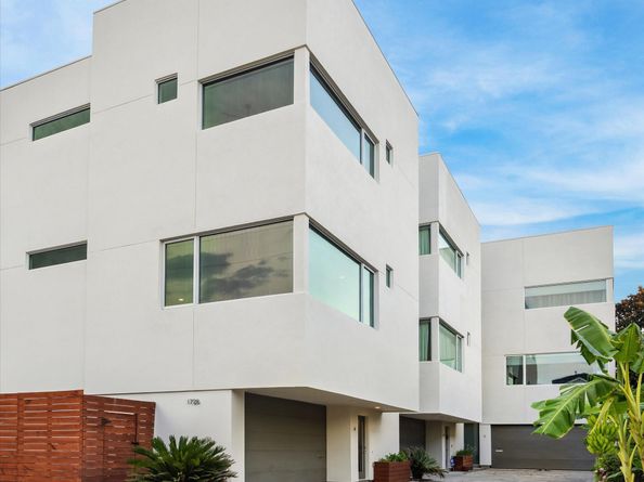 1728 Michigan Street A, Houston TX 77006