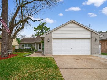 2902 Kingfisher Drive