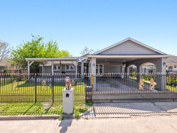 4422 Sandydale Lane, Houston TX 77039