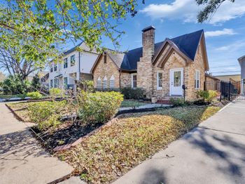 2141 Colquitt Street