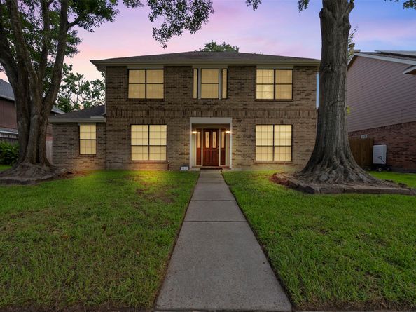 9827 Westminster Drive, Humble TX 77338