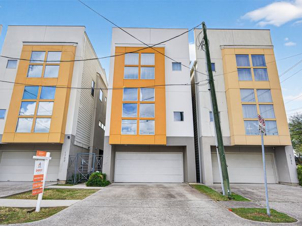 1729 Reinerman Street, Houston TX 77007