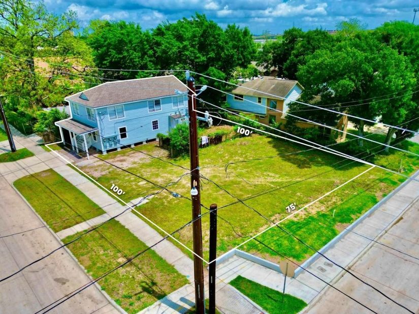 307 S 79th Street, Houston TX 77012
