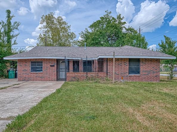 5431 Willow Glen Drive, Houston TX 77033