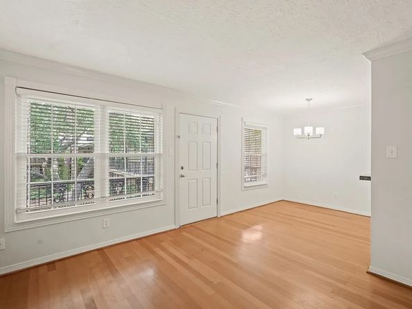 3224 Timmons Lane 108, Houston TX 77027