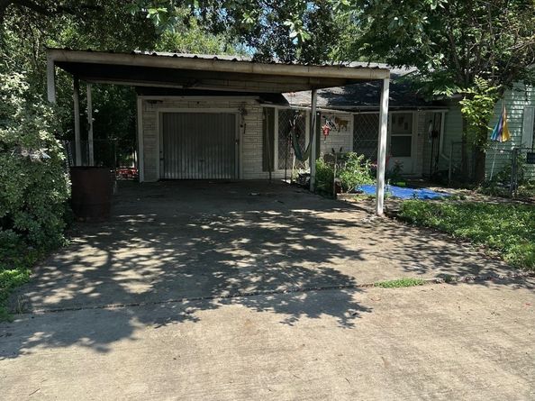 6003 Southmont Street, Houston TX 77033