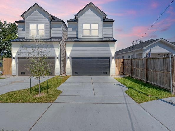 123 Amundsen Street B, Houston TX 77009