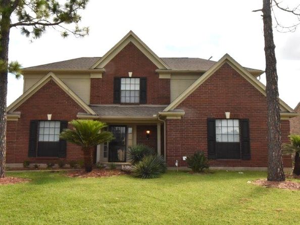 9007 Woodleigh Drive, Houston TX 77083