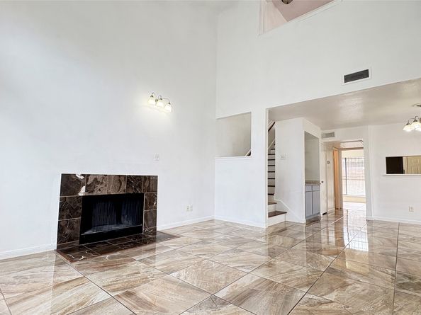 6633 W Airport Boulevard 101, Houston TX 77035