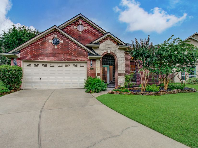 14403 Red Tailed Hawk Lane, Houston TX 77044