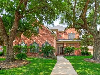 8110 Clearwater Crossing