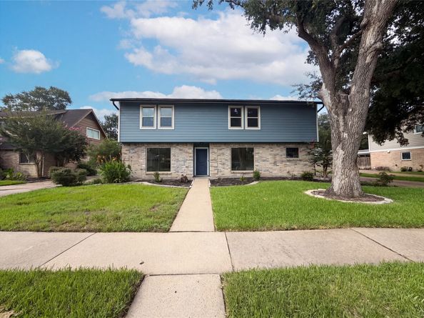 8119 Silent Cedars Drive, Houston TX 77095