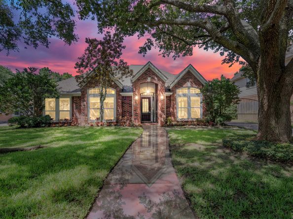 1343 Remington Crest Drive, Houston TX 77094