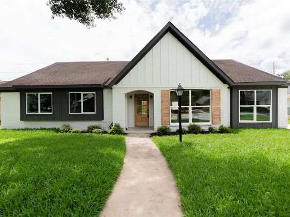 4531 Hickory Downs Drive, Houston TX 77084