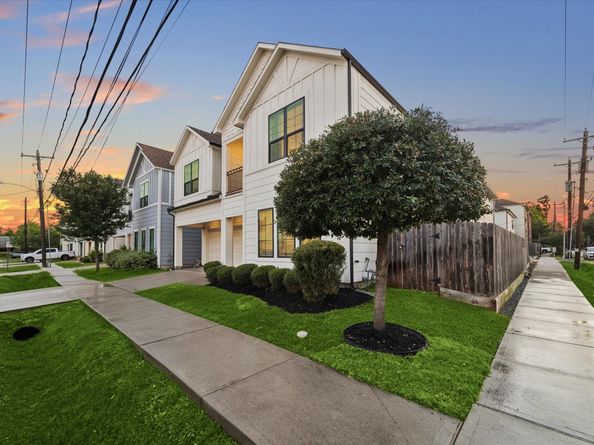 2313 Langston Street, Houston TX 77007