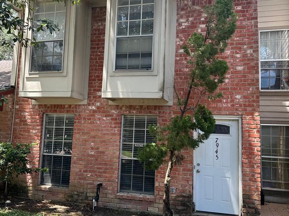 7945 Kendalia Drive, Houston TX 77036