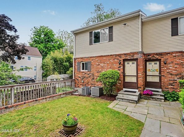 83 Columbus Place A, Stamford CT 06907