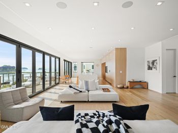 4 Little Cove Lane