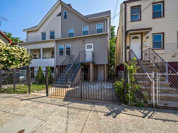 22 Long St, Jersey City NJ 07305