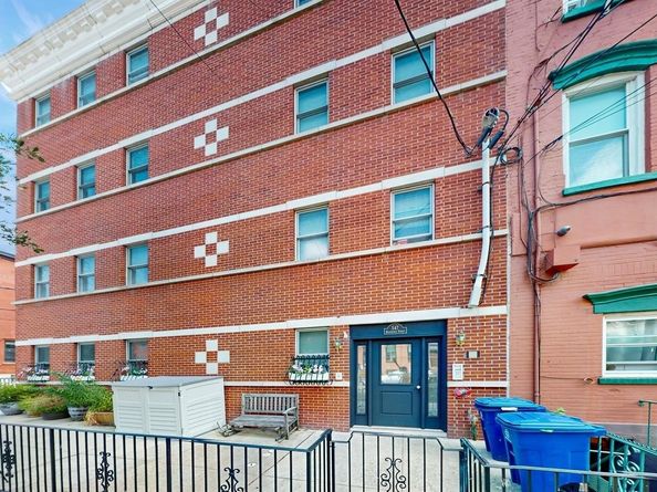 547 Bloomfield St 1, Hoboken NJ 07030