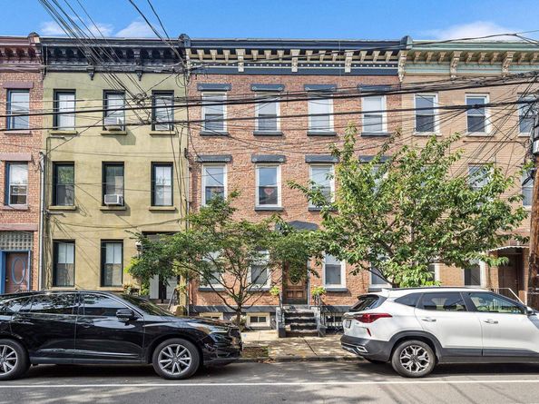 352 7th St 3, Jersey City NJ 07302