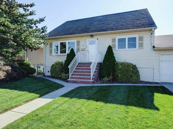 4 James Pl
