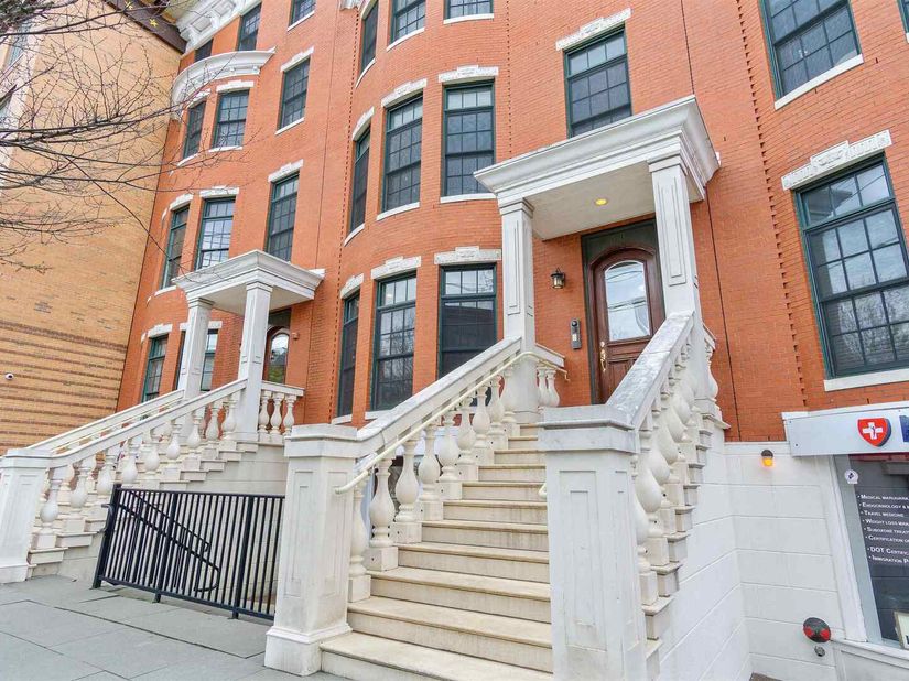 301 Grand St A, Jersey City NJ 07302