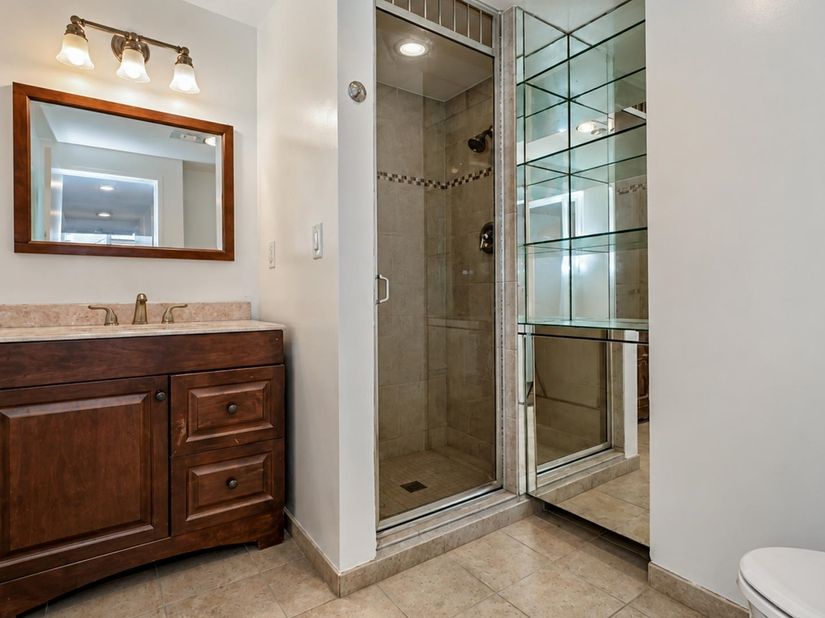 2140 Harmon Cove Tower 2140, Secaucus NJ 07094