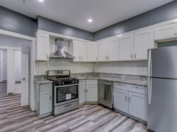 25 Bartholdi Ave