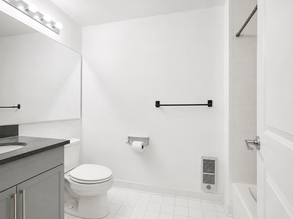 15 Freedom Way 0401, Jersey City NJ 07306