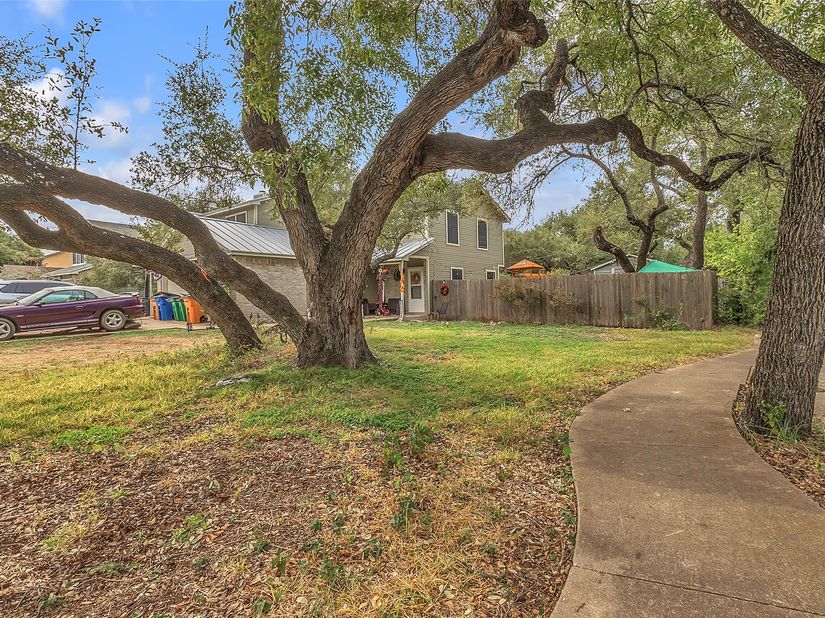 13404 Saddlebrook Trail, Austin TX 78729