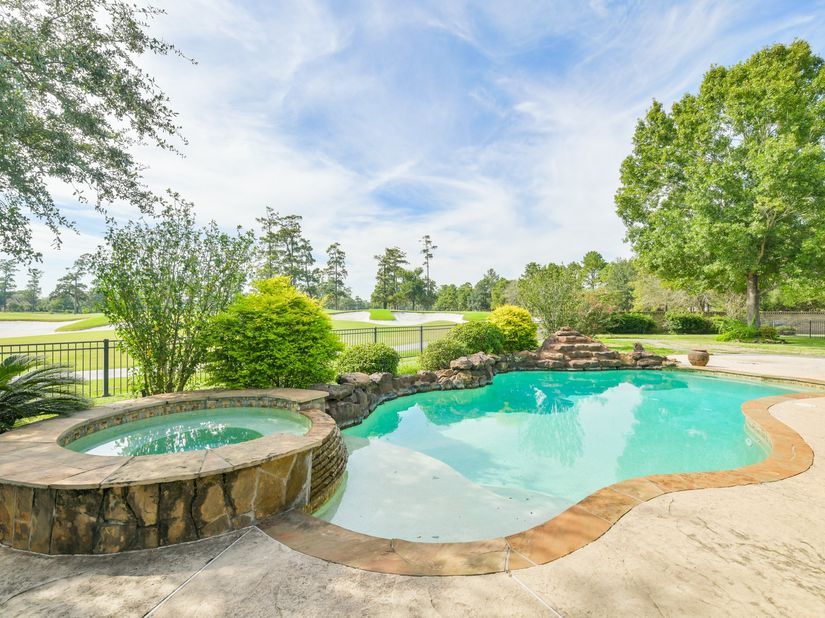 14623 Logan Falls Lane, Humble TX 77396