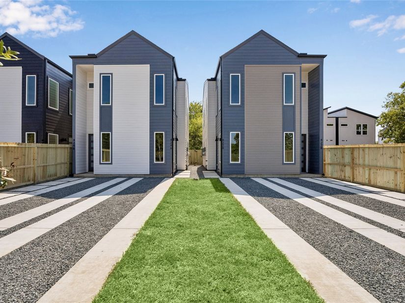 422 Calloway Street A/B, Houston TX 77029