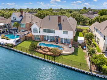 1907 Waterside Drive