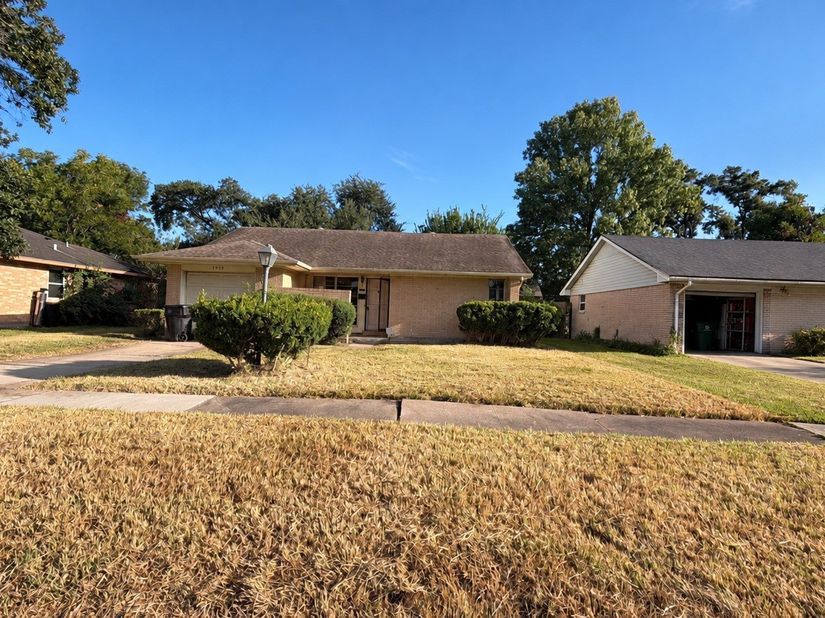 9939 Kittrell Street, Houston TX 77034
