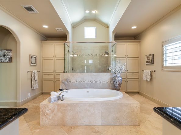 4724 Banning Drive F, Houston TX 77027