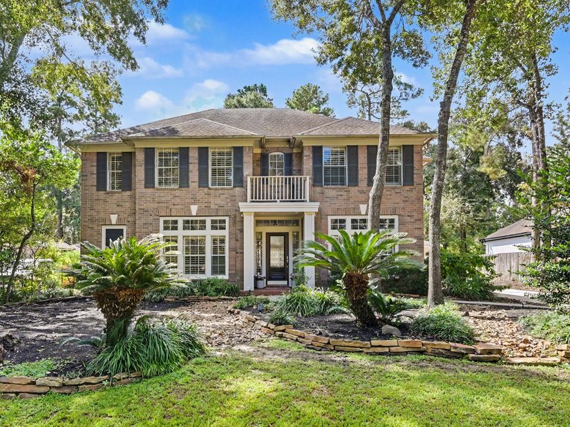 83 E Green Gables Circle, The Woodlands TX 77382