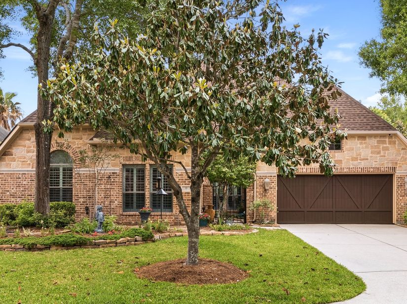 99 N Mews Wood Court, The Woodlands TX 77381