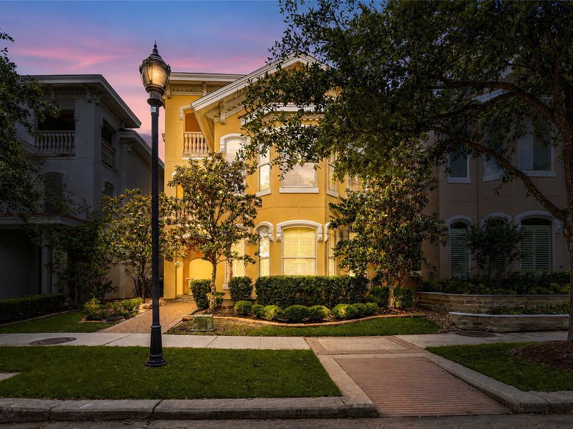 39 Olmstead Row, The Woodlands TX 77380