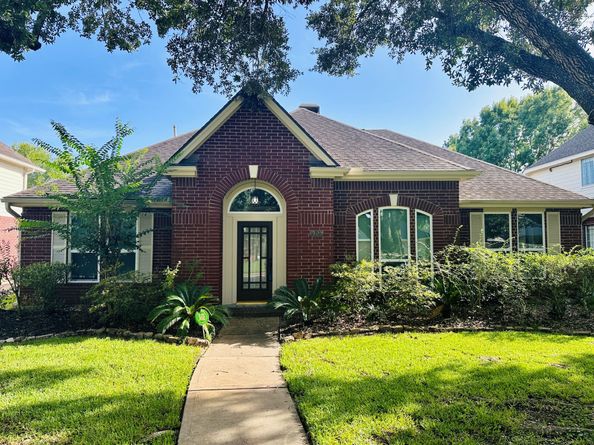 19523 Indian Hawthorn Drive, Houston TX 77094