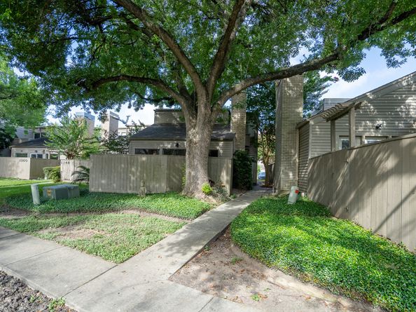 1346 Chardonnay Drive 80, Houston TX 77077