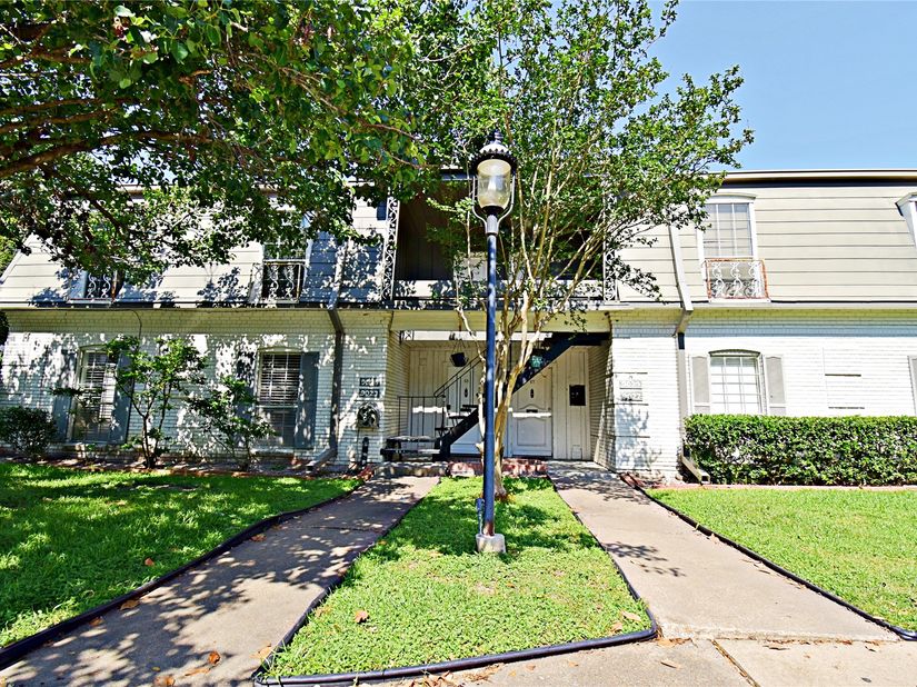 9023 Rue Cambon Street 65, Houston TX 77074