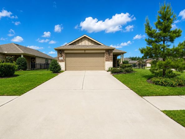 226 Flaxen Chestnut, Spring TX 77382