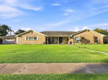 315 Stonehenge Lane