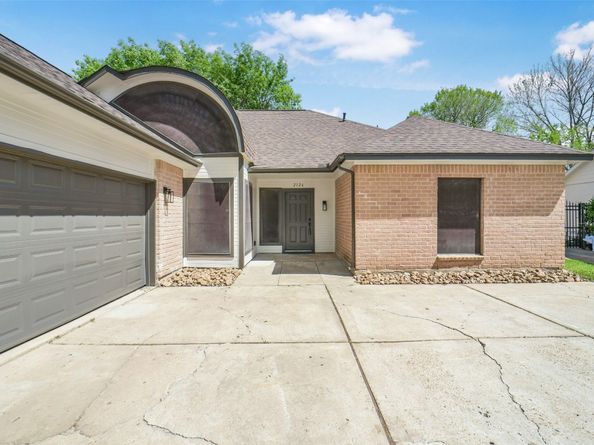 2126 Windmill Drive, Richmond TX 77406