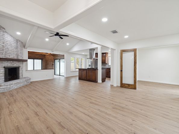 9719 Springmont Drive, Houston TX 77080