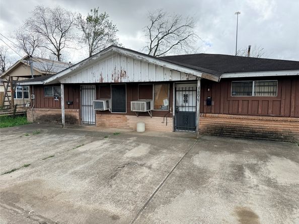 3804 Goodhope Street, Houston TX 77021