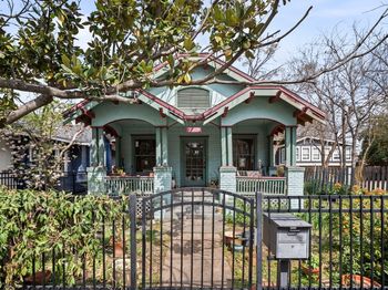 1004 Missouri Street