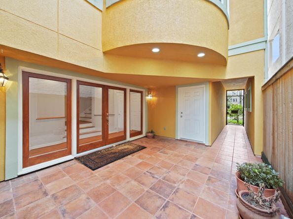 6410 Taggart Street B, Houston TX 77007