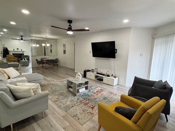 9700 Leawood Boulevard 1103, Houston TX 77099